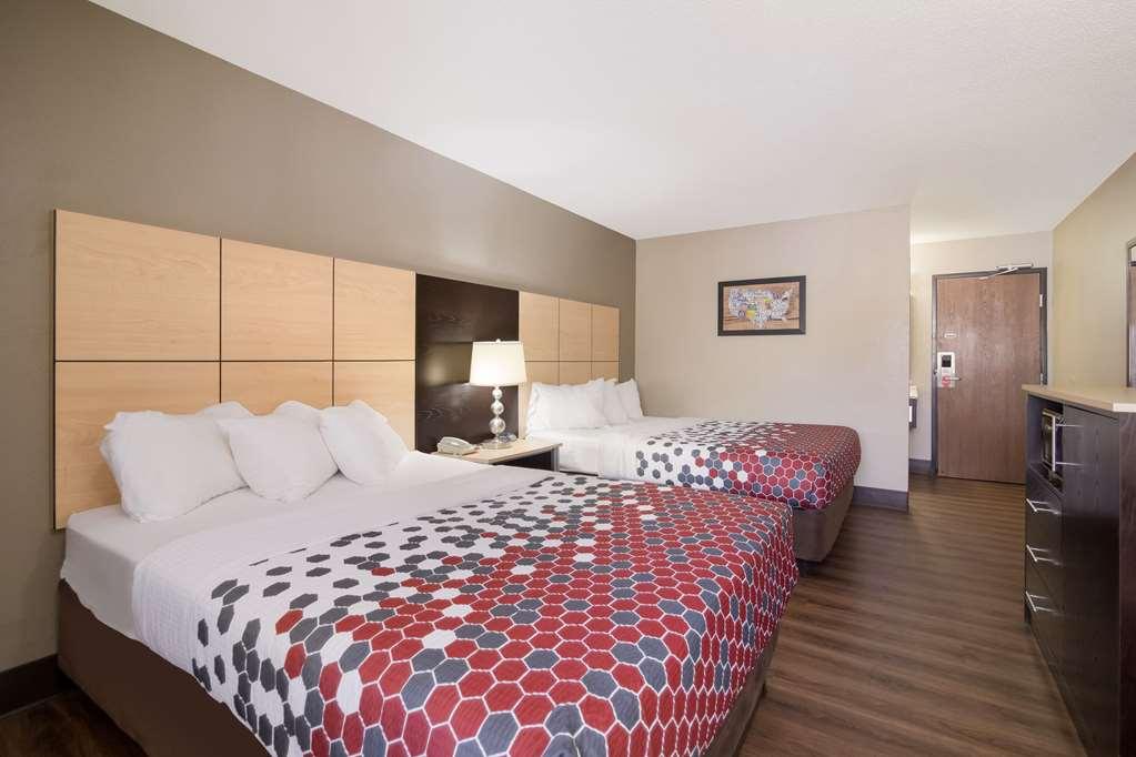 Econo Lodge Grand Forks Oda fotoğraf