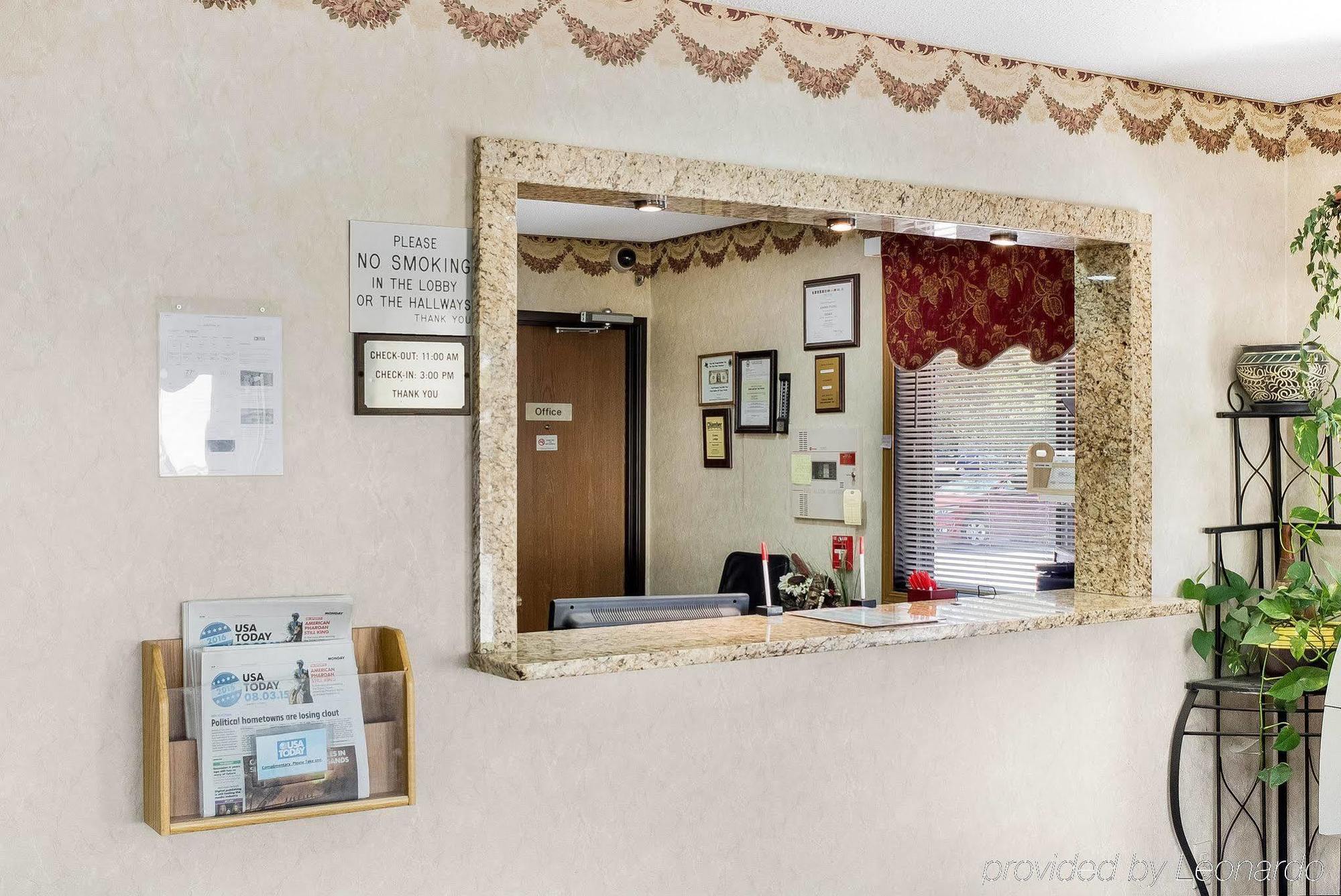 Econo Lodge Grand Forks Dış mekan fotoğraf