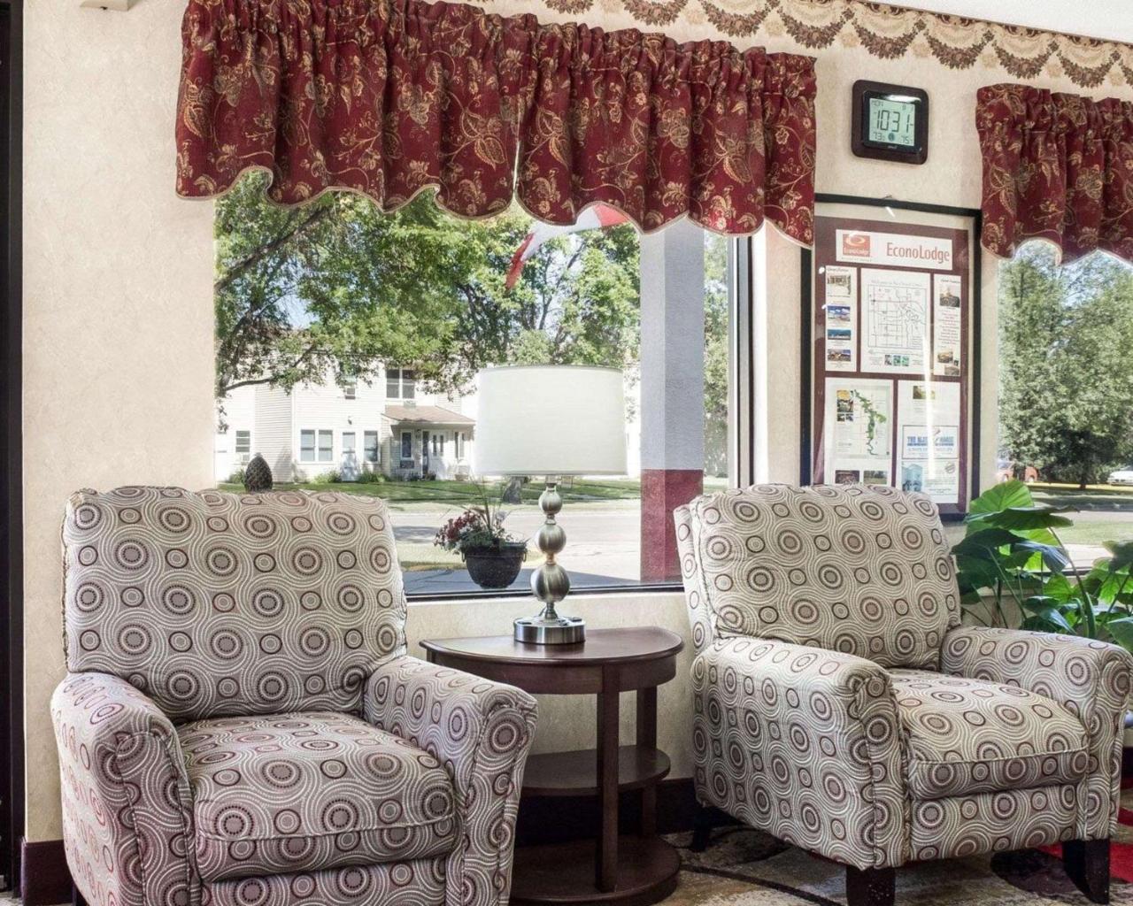 Econo Lodge Grand Forks Dış mekan fotoğraf