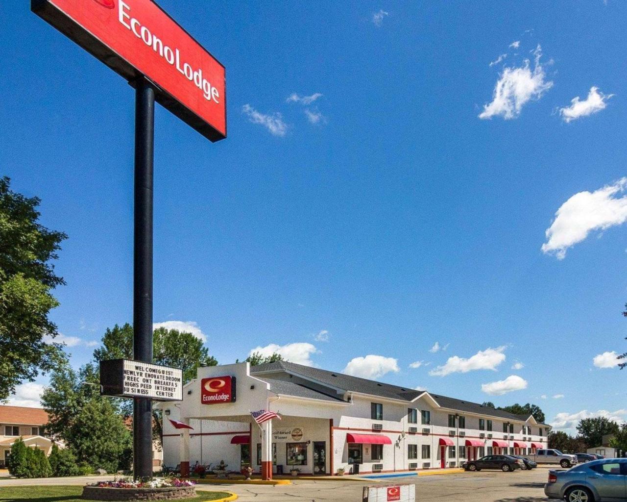 Econo Lodge Grand Forks Dış mekan fotoğraf