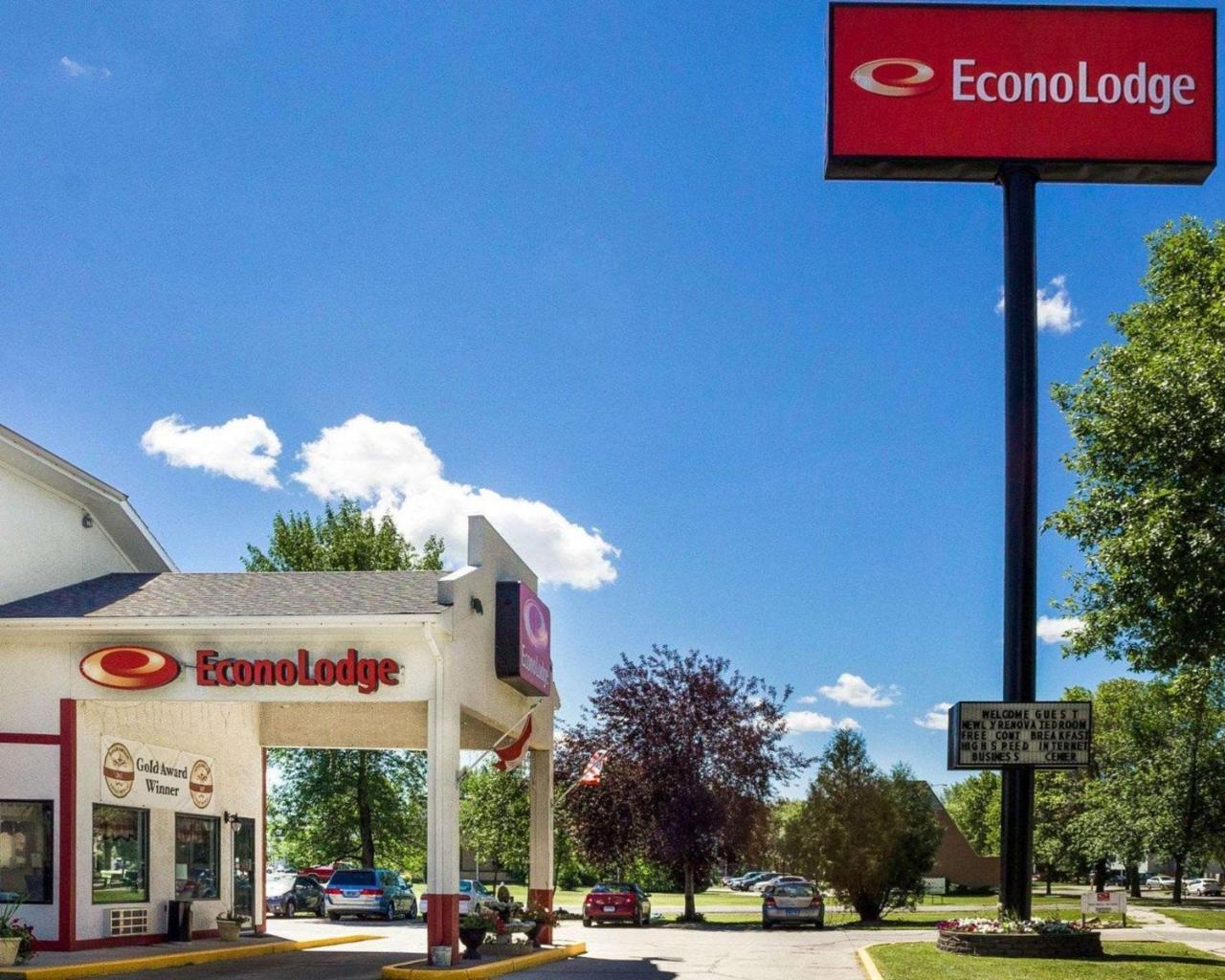 Econo Lodge Grand Forks Dış mekan fotoğraf